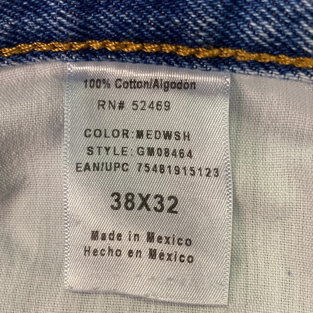 Men’s denim blue jeans. Size 38x32 - Picture 3 of 4